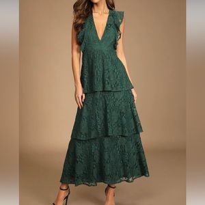 Lulus dark green maxi dress size medium. NWT